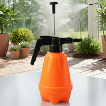 1.5L Heavy-Duty Plastic Pressure Spray Bottle with Adjustable Nozzle