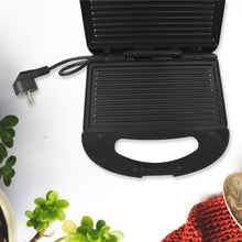 Sandwich Maker – Non-Stick Plates & Indicator Lights for Easy Home Cooking